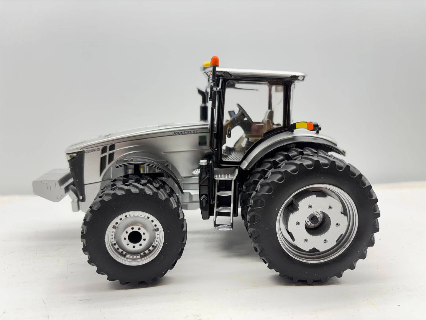 1/32 John Deere 8400R 100 Year Silver