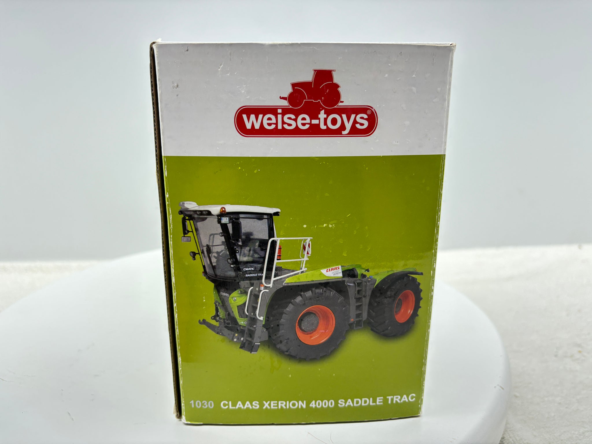 1/32 Claas Xerion 4000 Saddle Trac