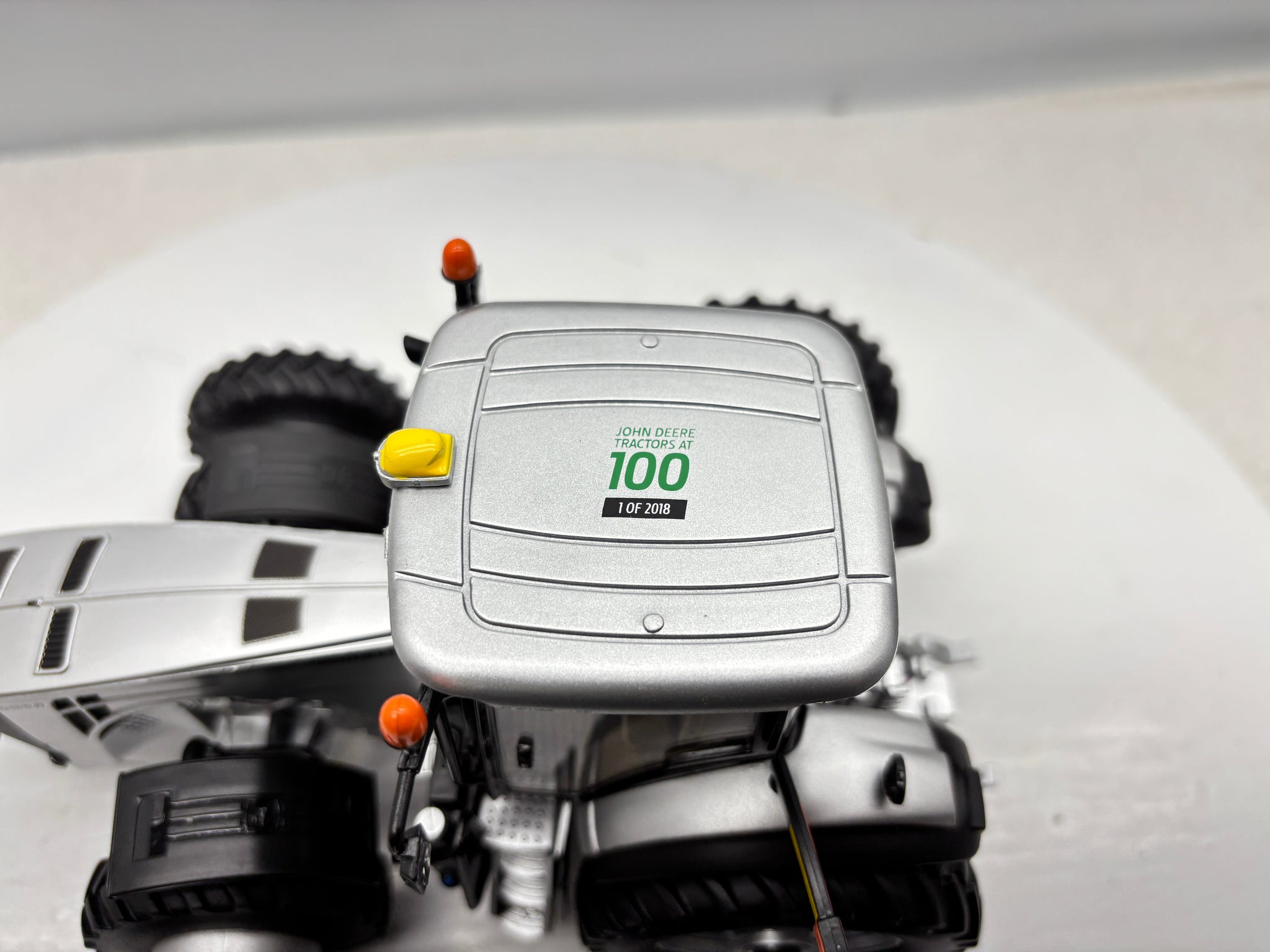 1/32 John Deere 8400R 100 Year Silver