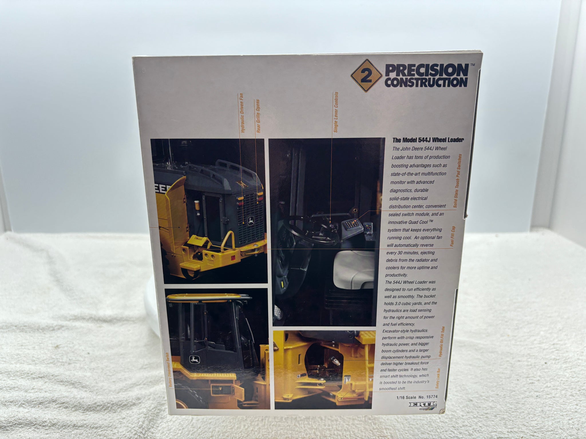 1/16 John Deere 544J