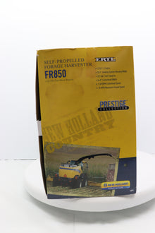 1/32 New Holland FR 850