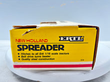 1/16 New Holland Manuve Spreader