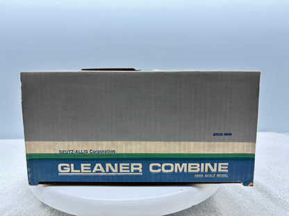 1/24 Deutz-Allis Gleaner R6 Green Stripe