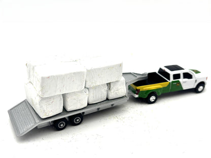1/64 Silage Wrapped Bales 4' x 4' x 8'