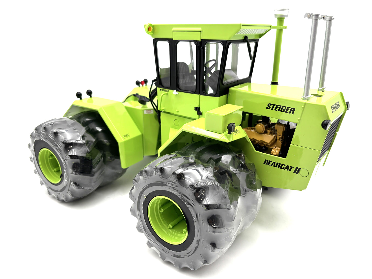 1/16 Steiger Bearcat II Prestige