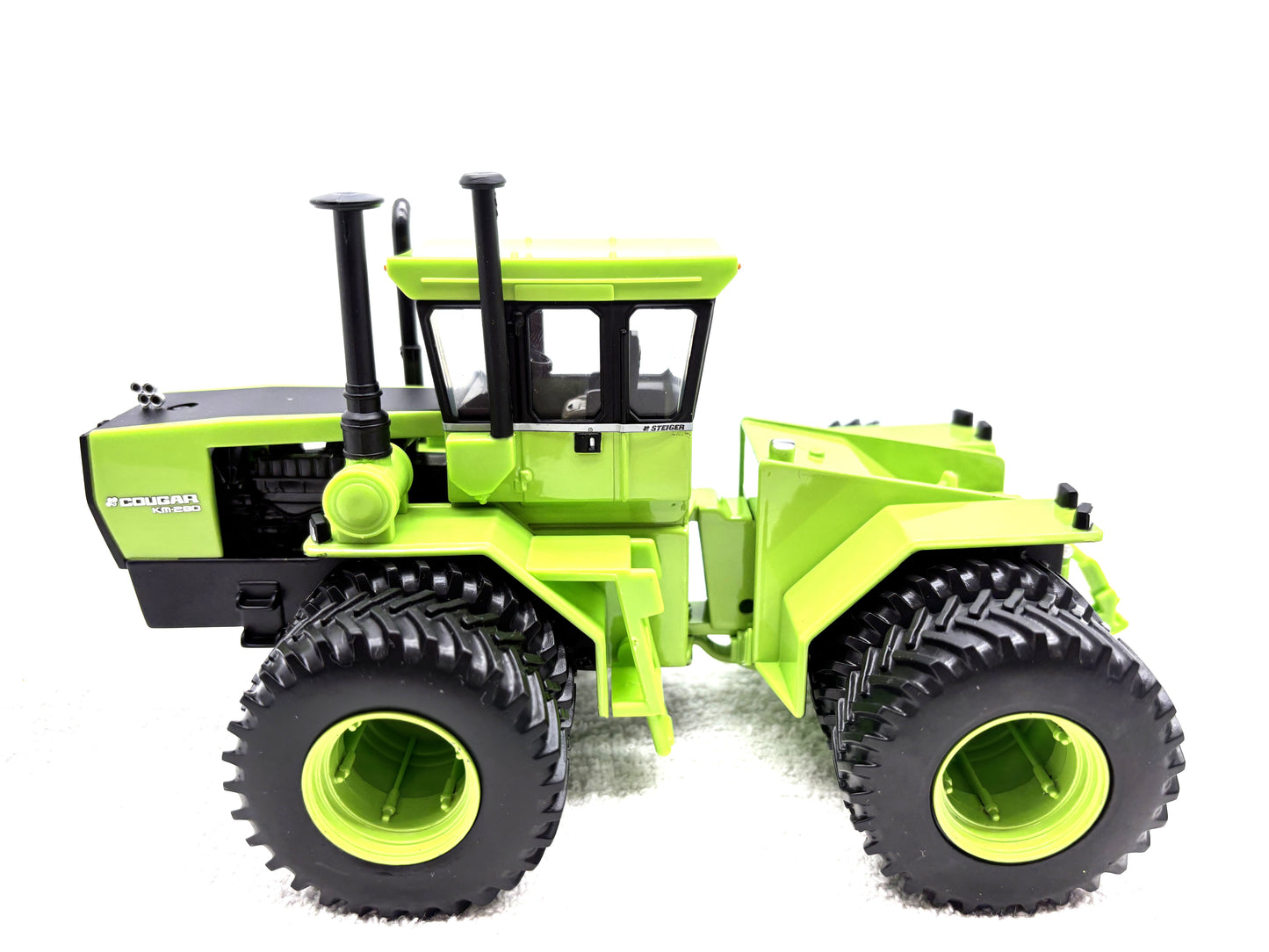 1/32  Steiger Cougar IV KM-280