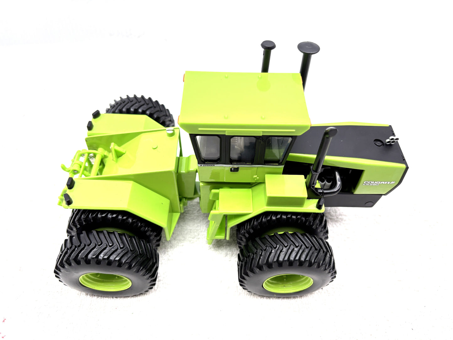 1/32  Steiger Cougar IV KM-280