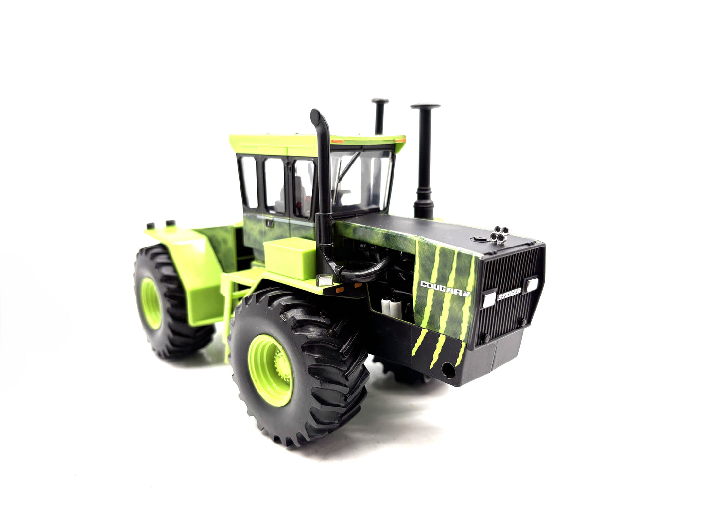 1/32 Steiger Cougar ''Wild About Steiger''