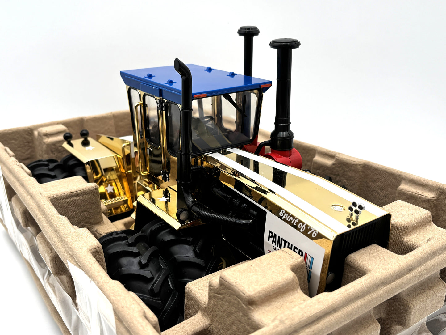 1/16 Steiger PTA 325 - Spirit of 76 GOLD