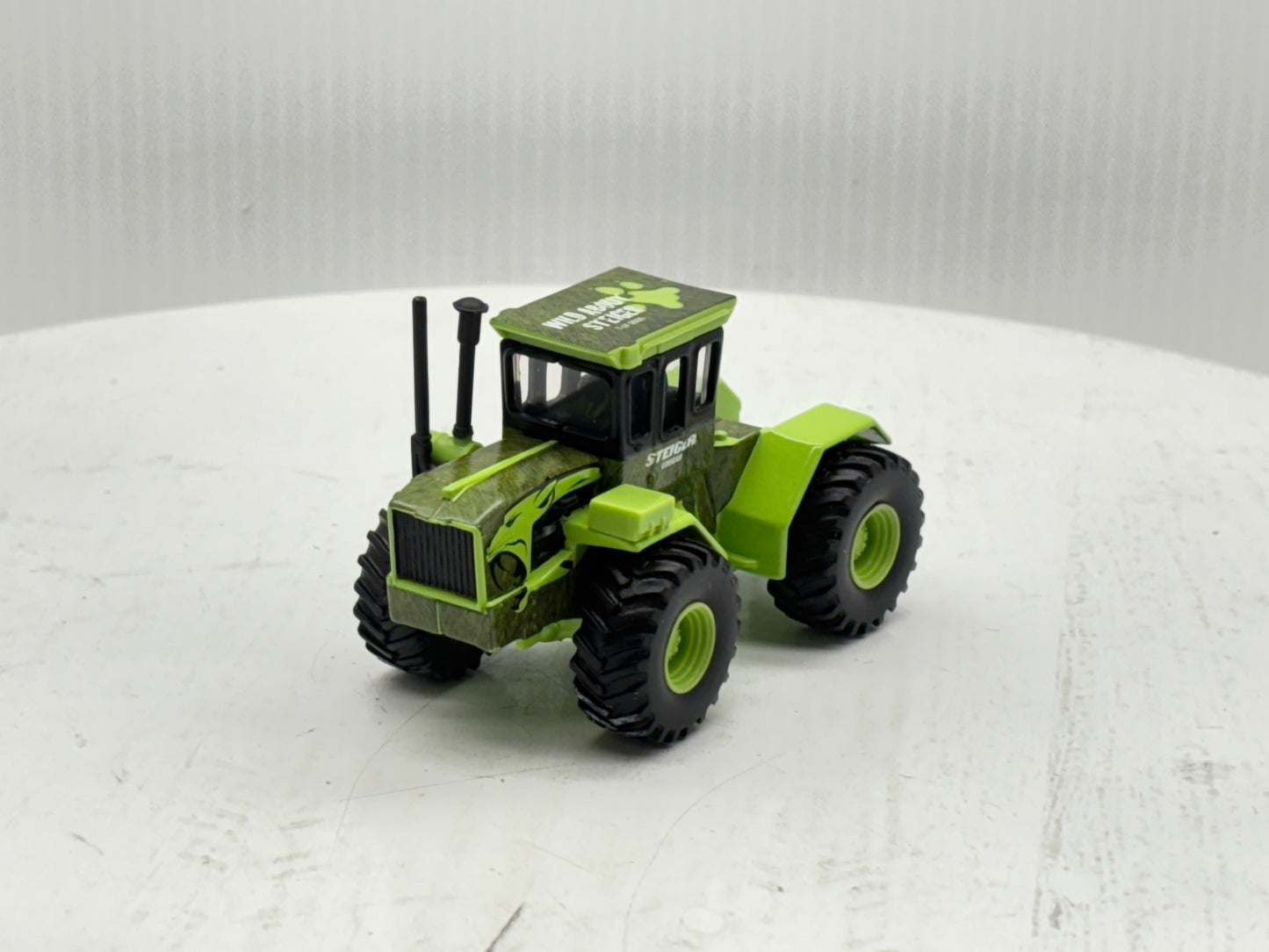 1/64 Steiger Cougar