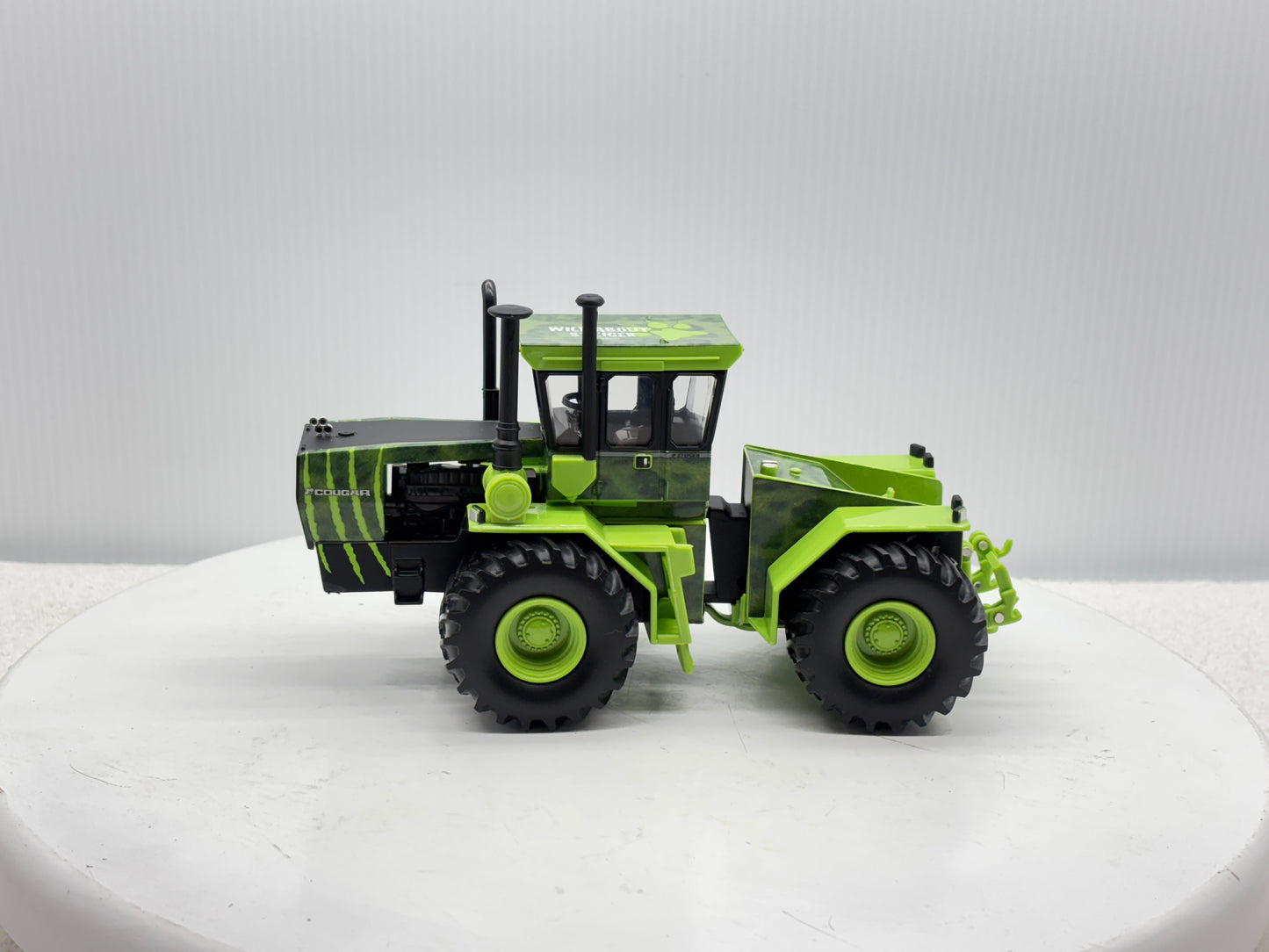 1/32 Steiger Cougar ''Wild About Steiger''