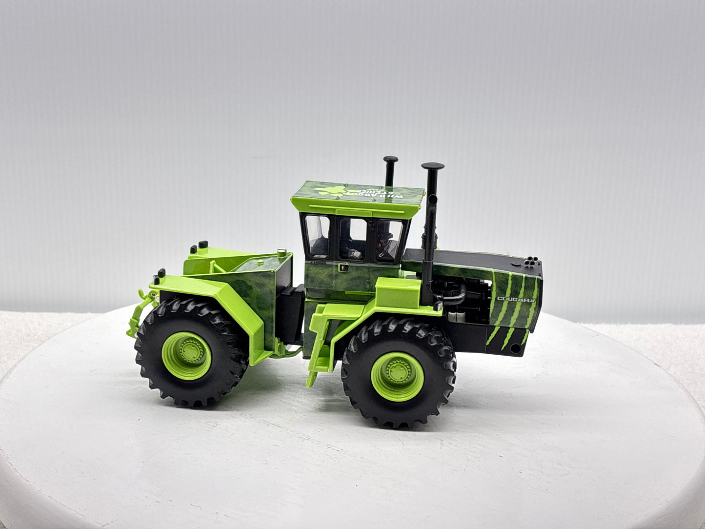 1/32 Steiger Cougar ''Wild About Steiger''