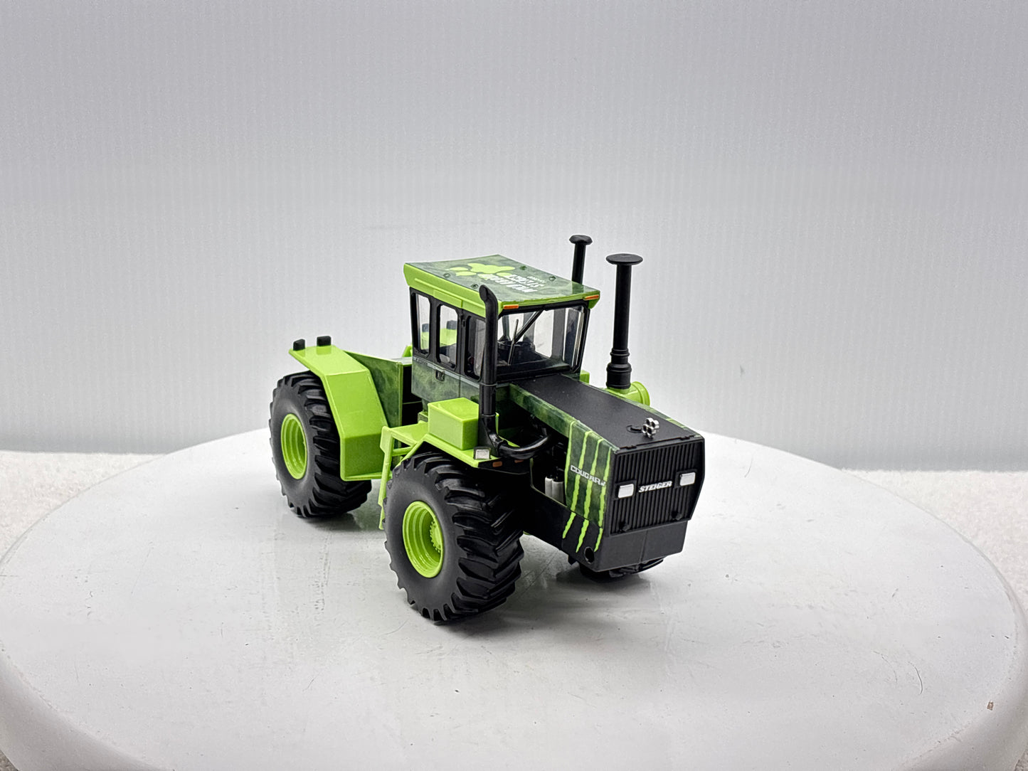 1/32 Steiger Cougar ''Wild About Steiger''