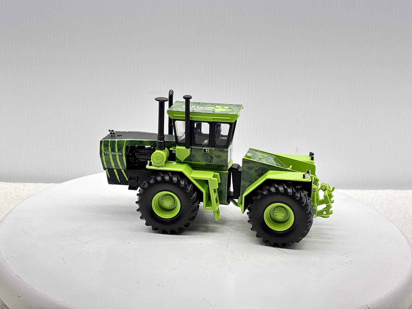 1/32 Steiger Cougar ''Wild About Steiger''
