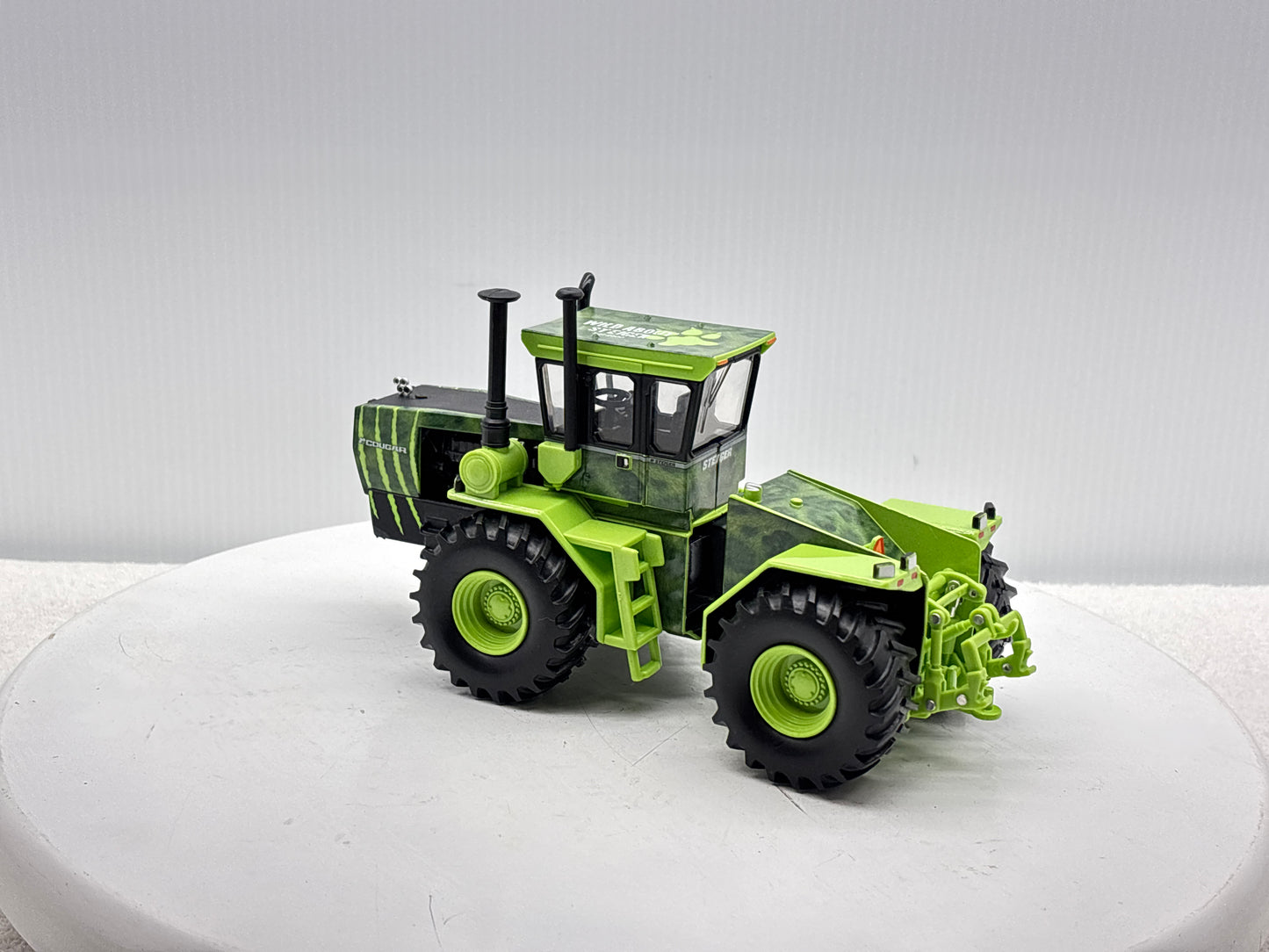 1/32 Steiger Cougar ''Wild About Steiger''