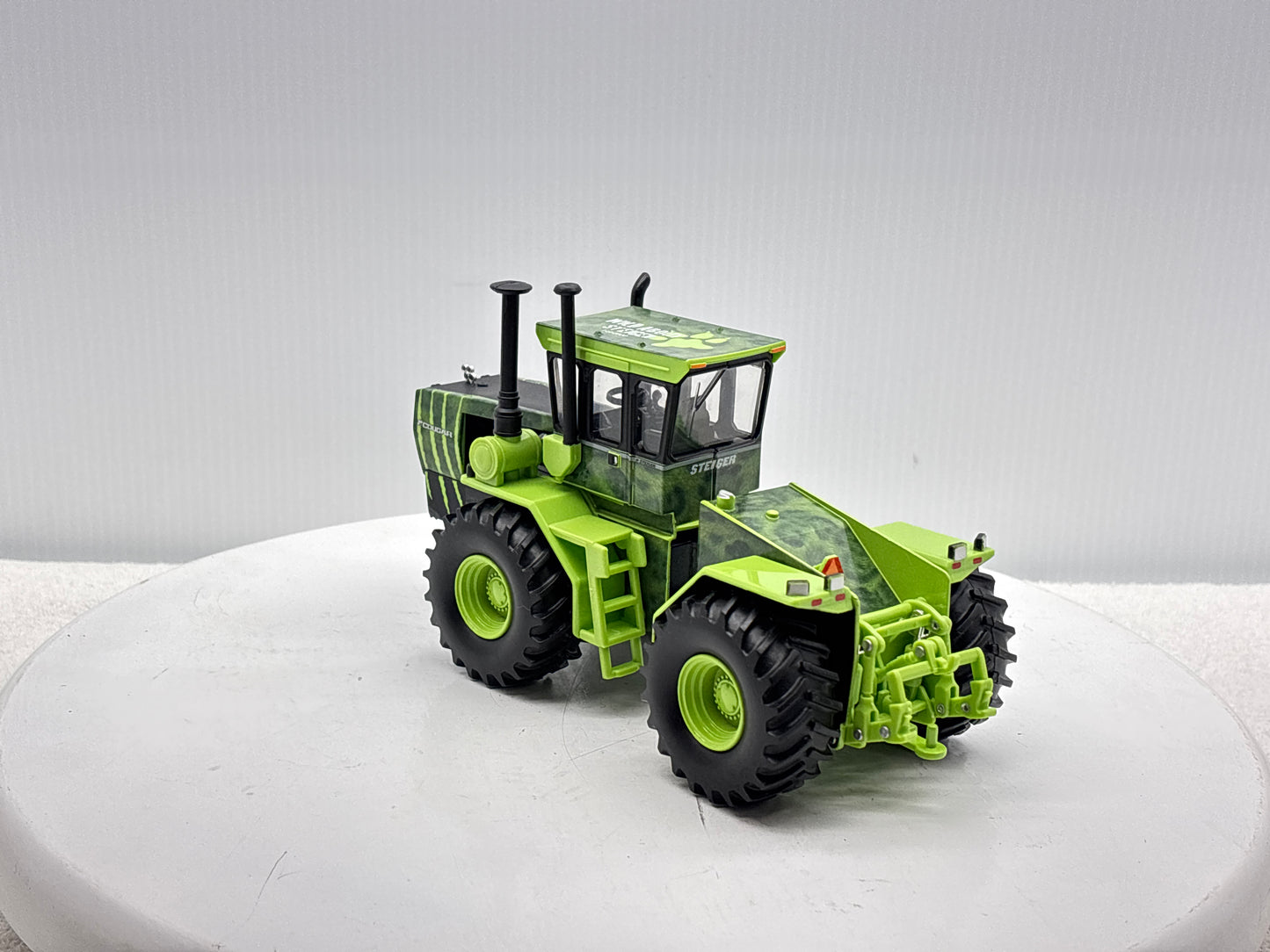 1/32 Steiger Cougar ''Wild About Steiger''