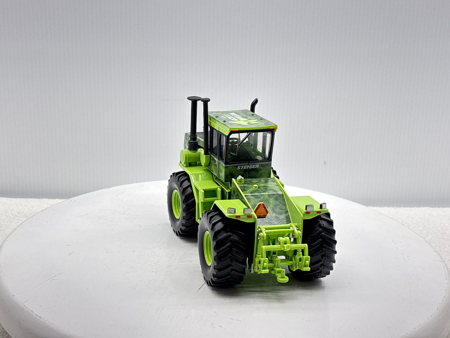 1/32 Steiger Cougar ''Wild About Steiger''
