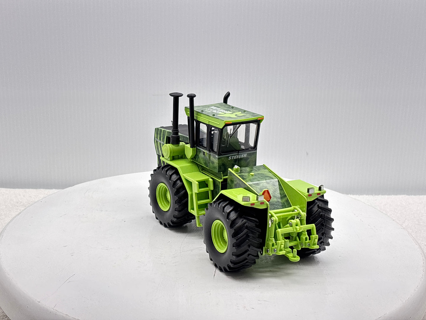 1/32 Steiger Cougar ''Wild About Steiger''