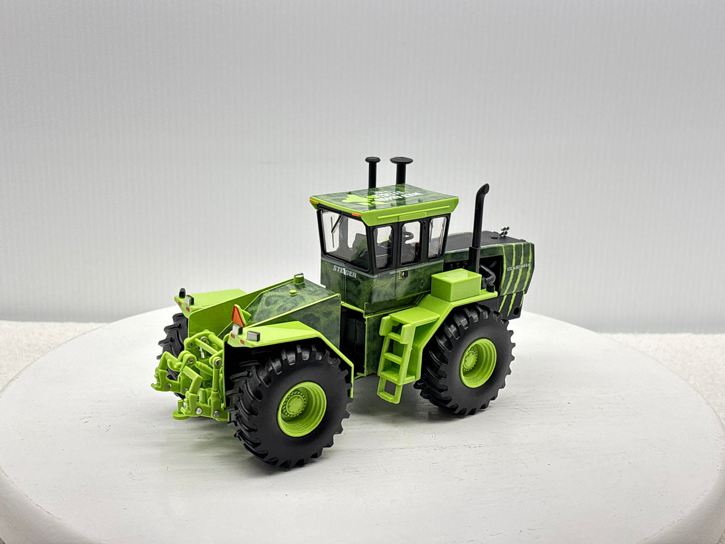 1/32 Steiger Cougar ''Wild About Steiger''