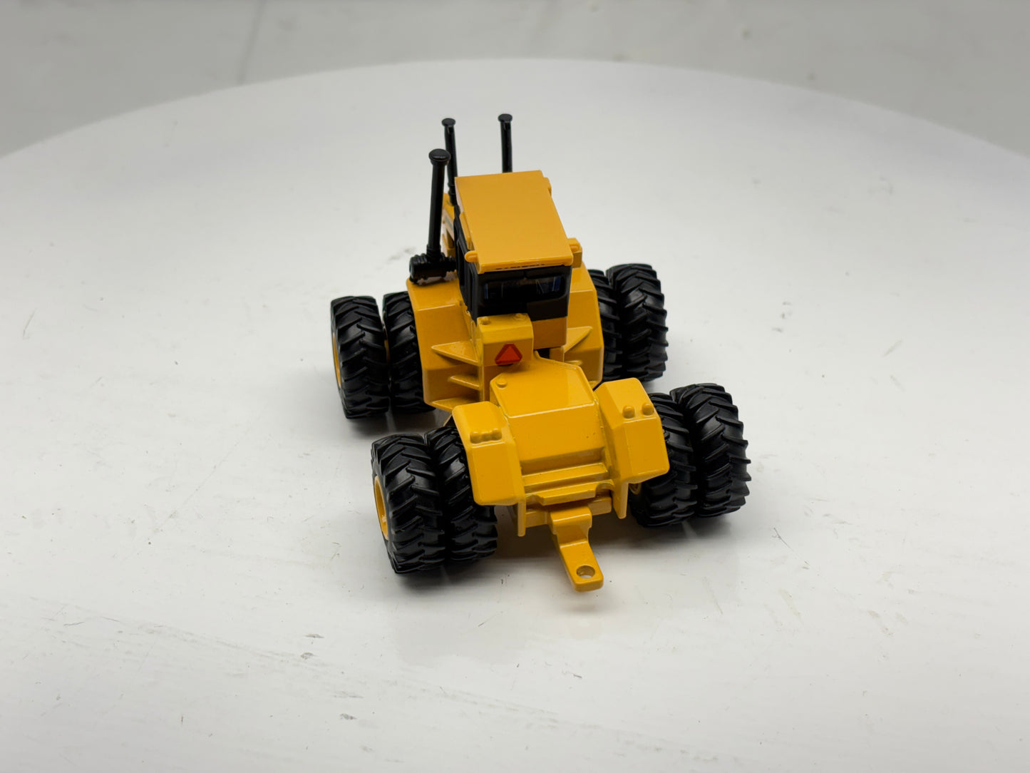 1/64 Steiger St-200 Super Wildcat II