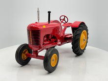 1/16 Massey Harris 101