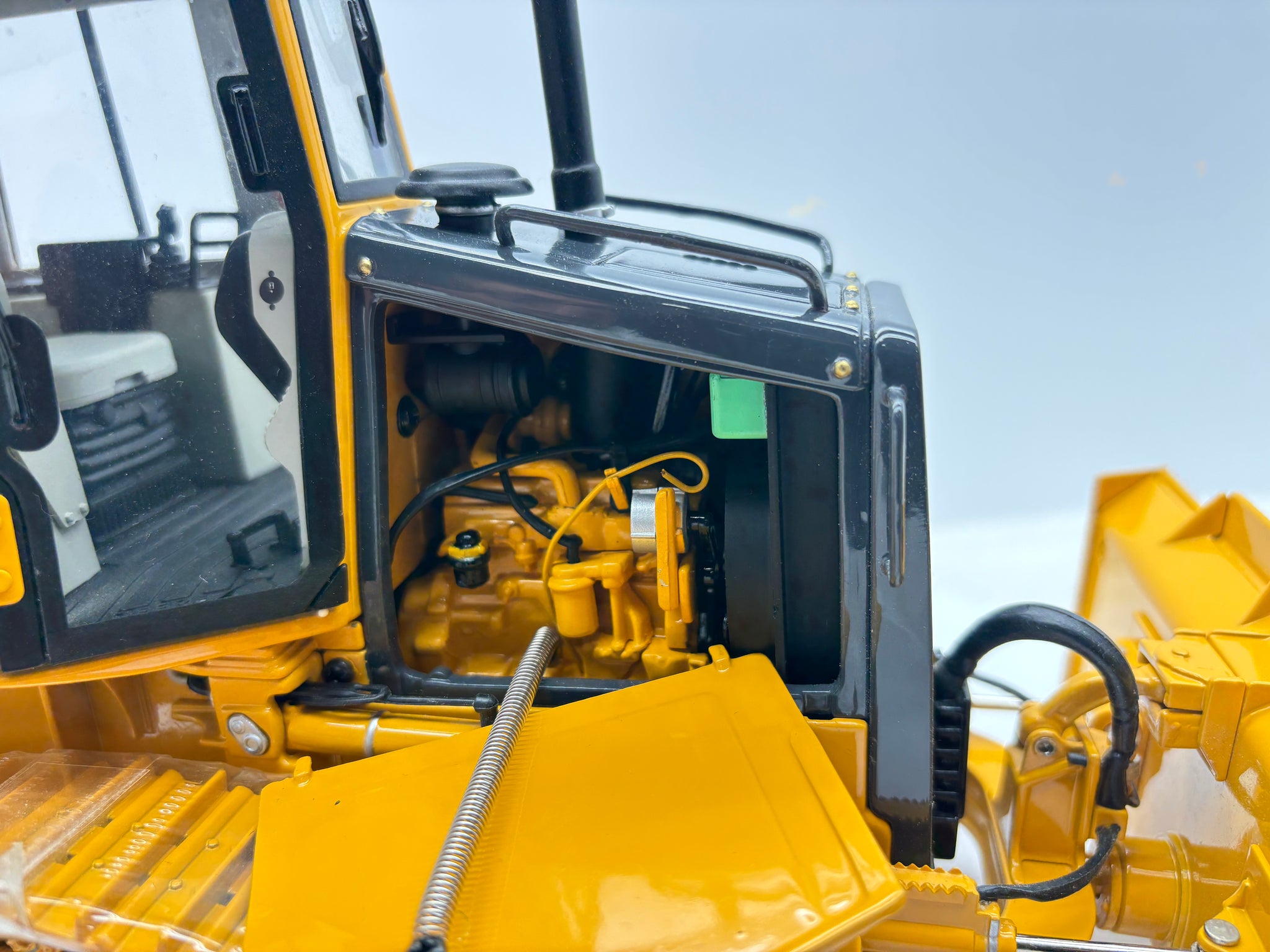 1/16 John Deere 650H Precision