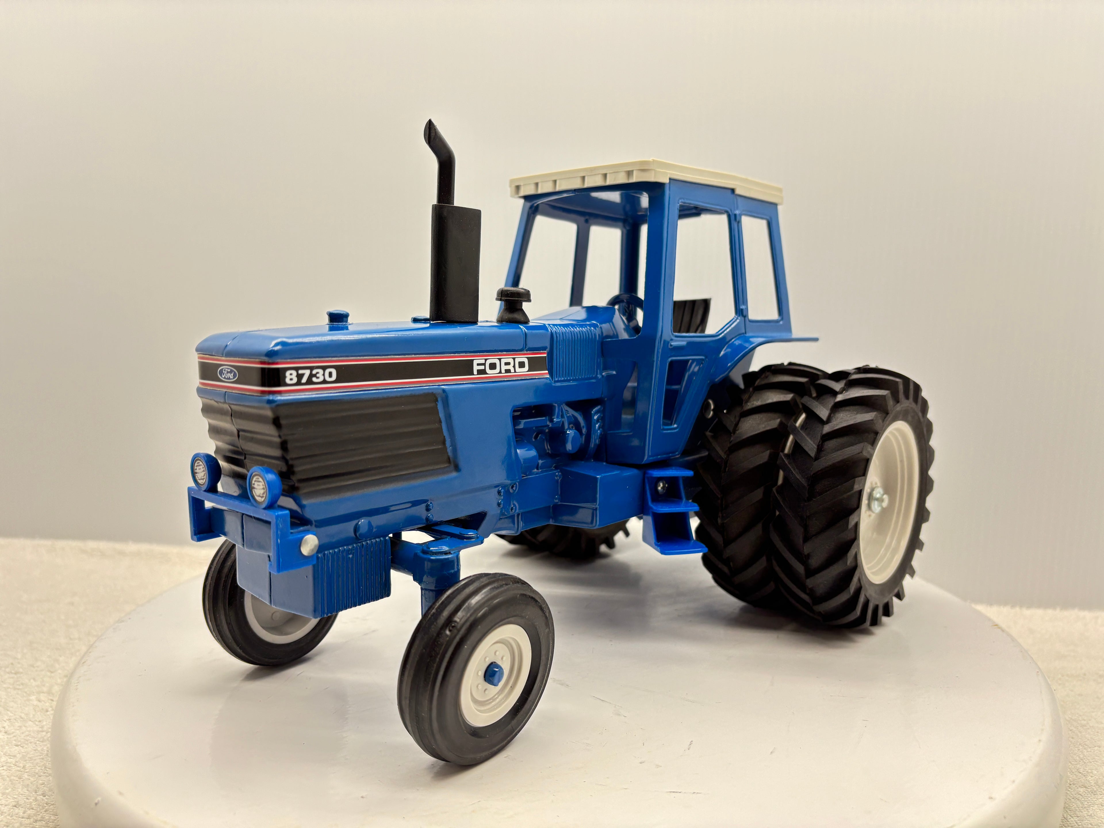 1/16 Ford 8730
