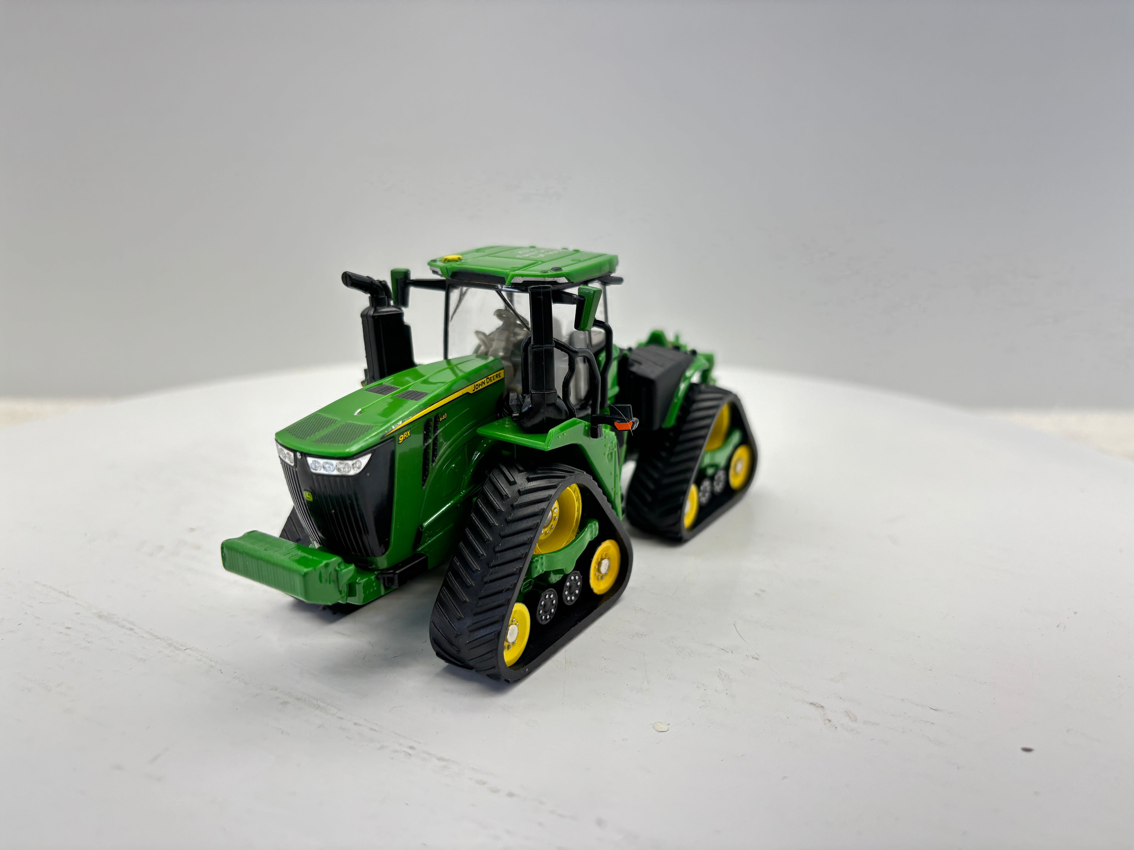 1/64 John Deere 9RX 640 Farm Show