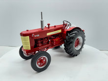 1/16 International W450 Gas