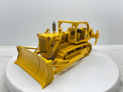 1/25 International TD-25