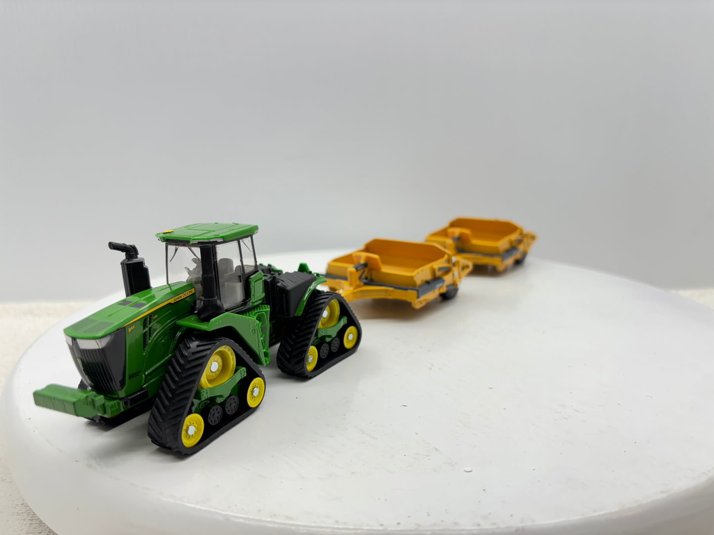 1/64 John Deere 9RX 590 Scraper Set