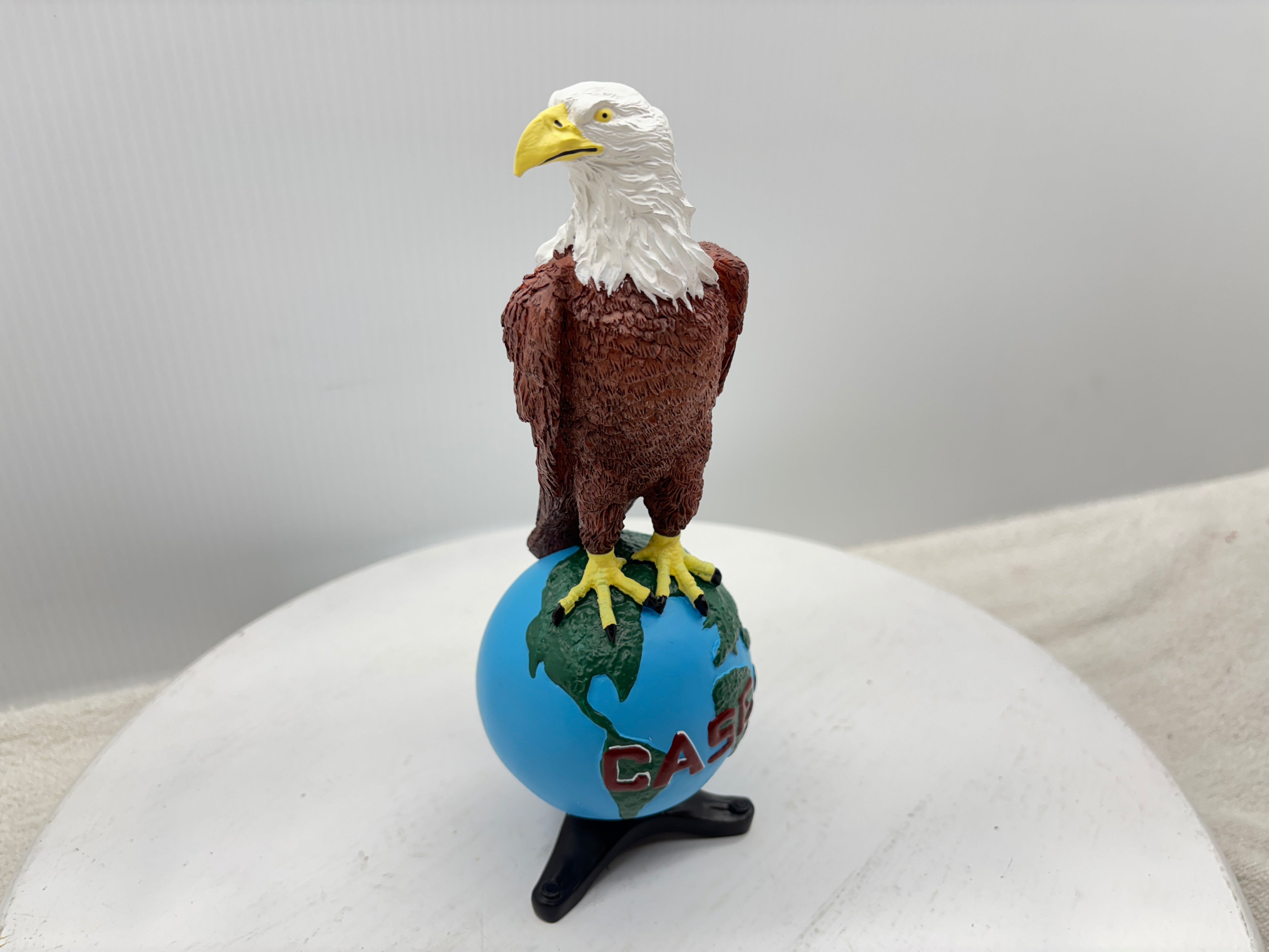 Case Eagle on Globe