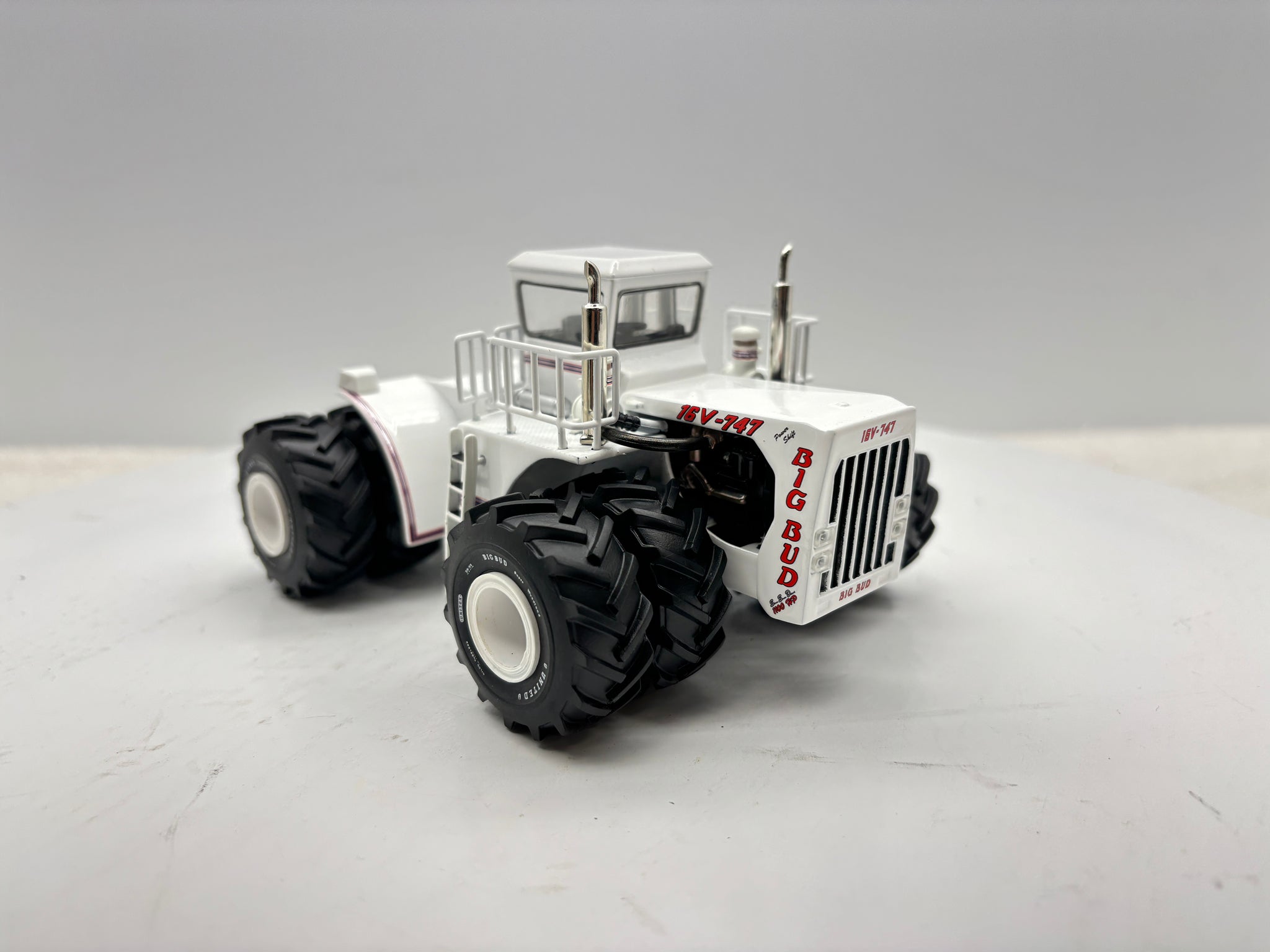 1/64 Big Bud 16V-747 1100HP