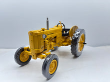 1/16 John Deere 420 Industrial