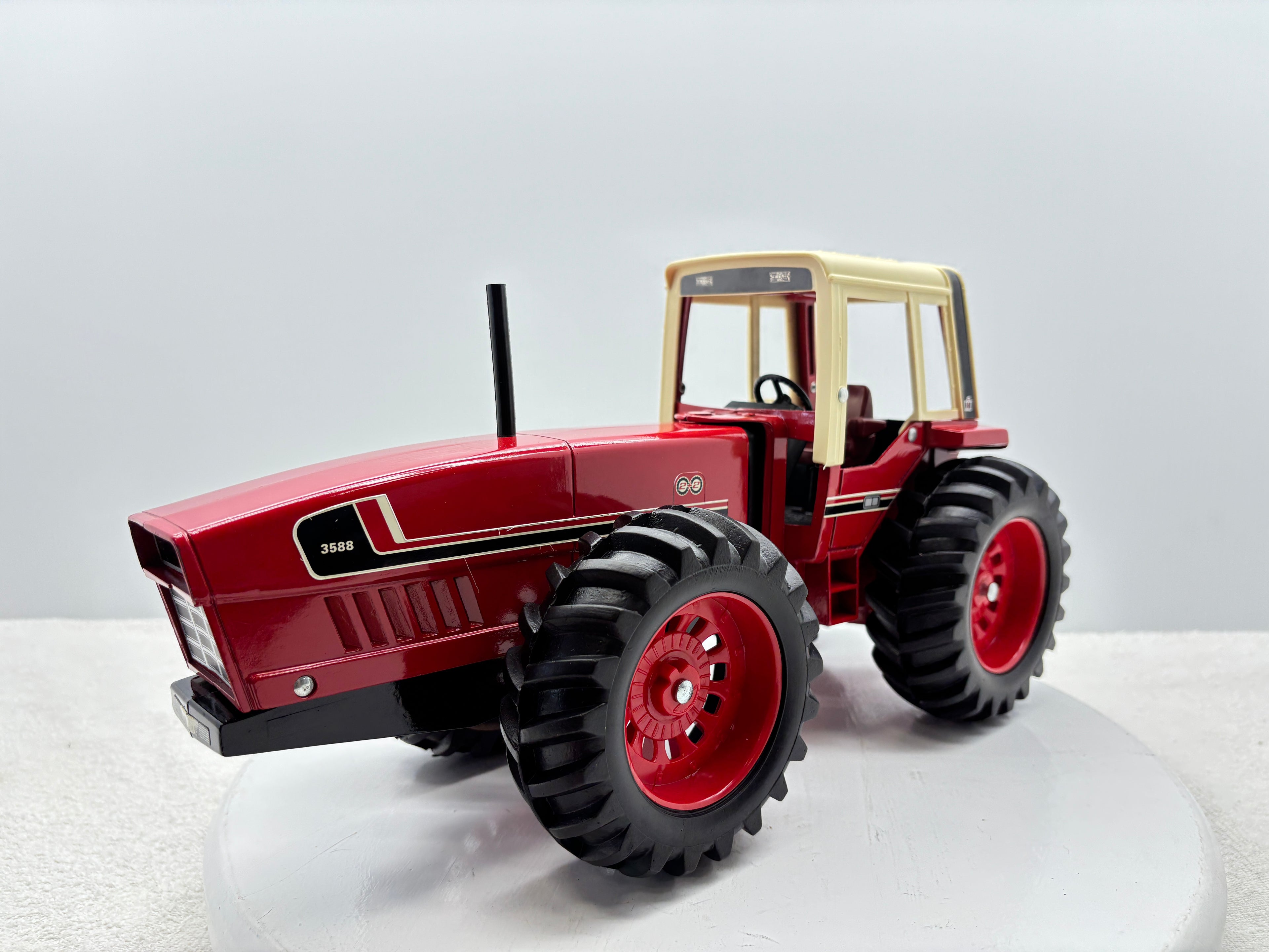 1/16 International 3588 First Edition