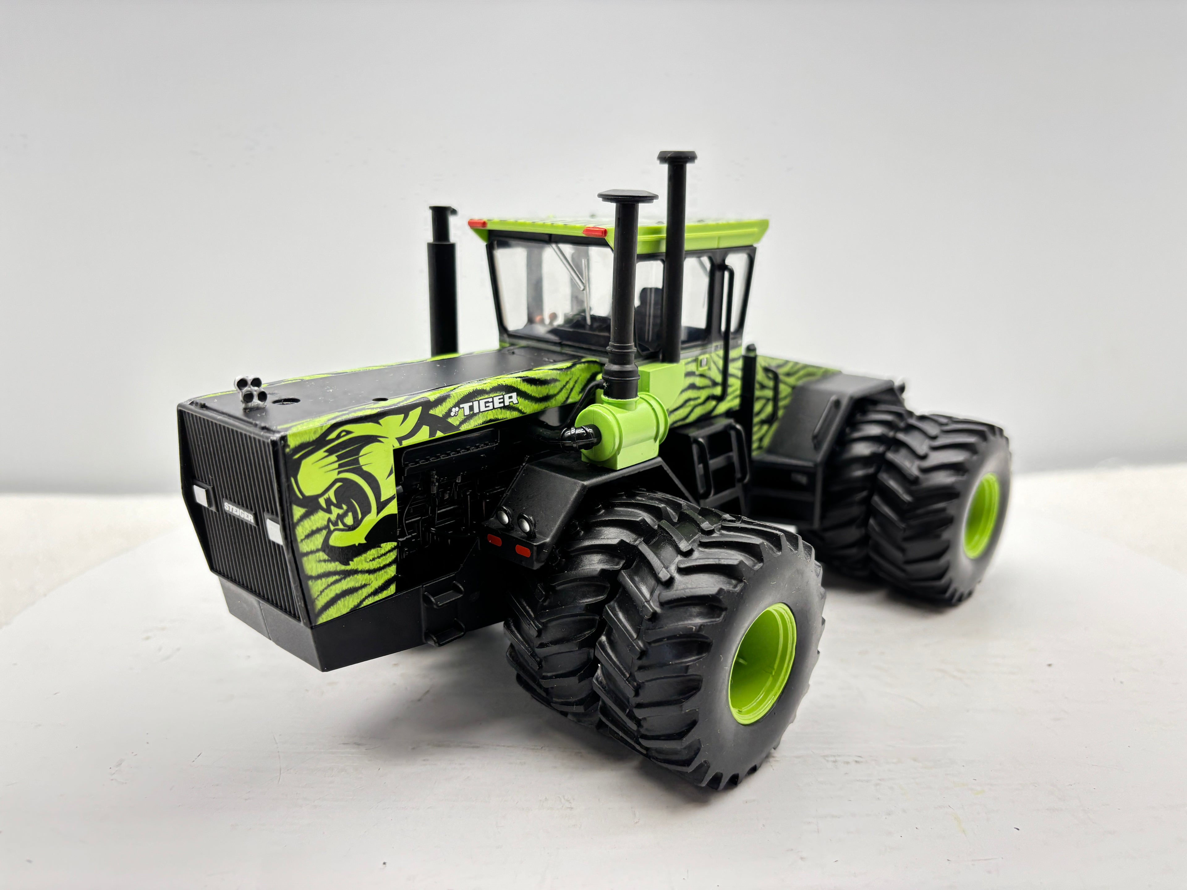 1/32 Steiger Tiger ''Wild About Steiger''