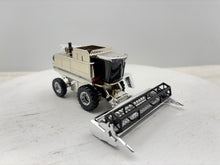 1/64 International 2388 25th