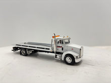 1/64 Peterbilt 385 Rollback White