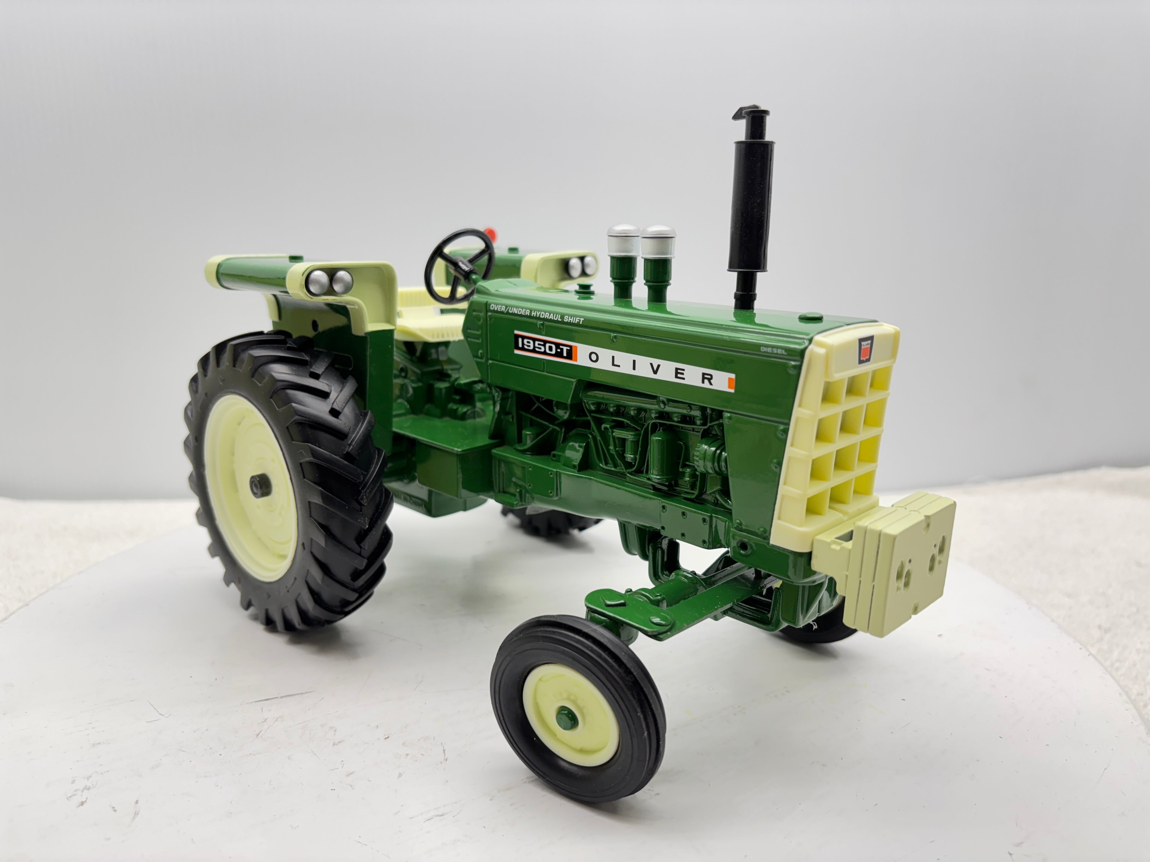 1/16 Oliver 1950-T