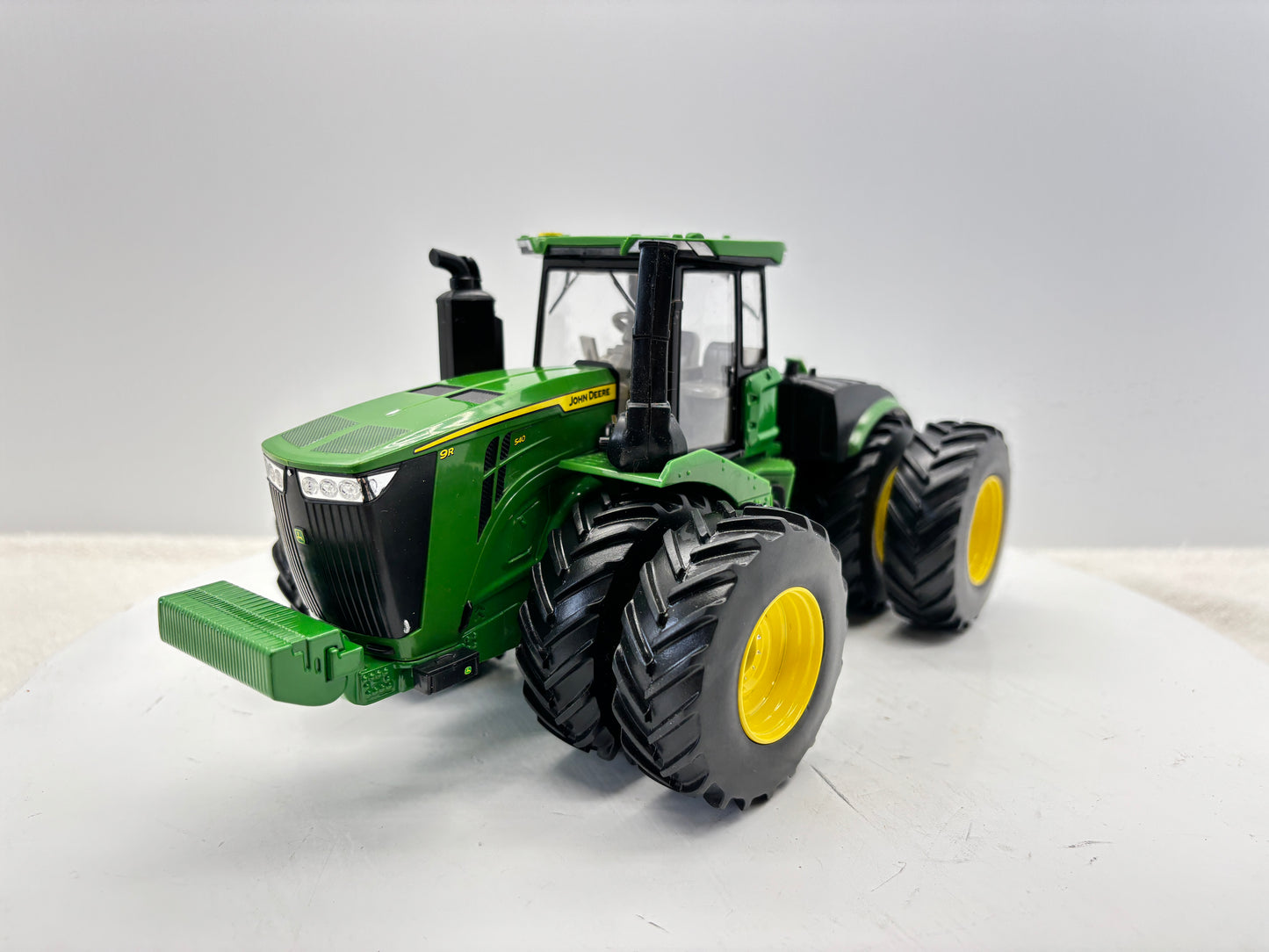 1/32 John Deere 9R 540