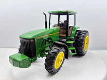 1/16 John Deere 8400