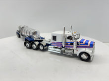 1/64 Kenworth W900L Metallic White & Blue