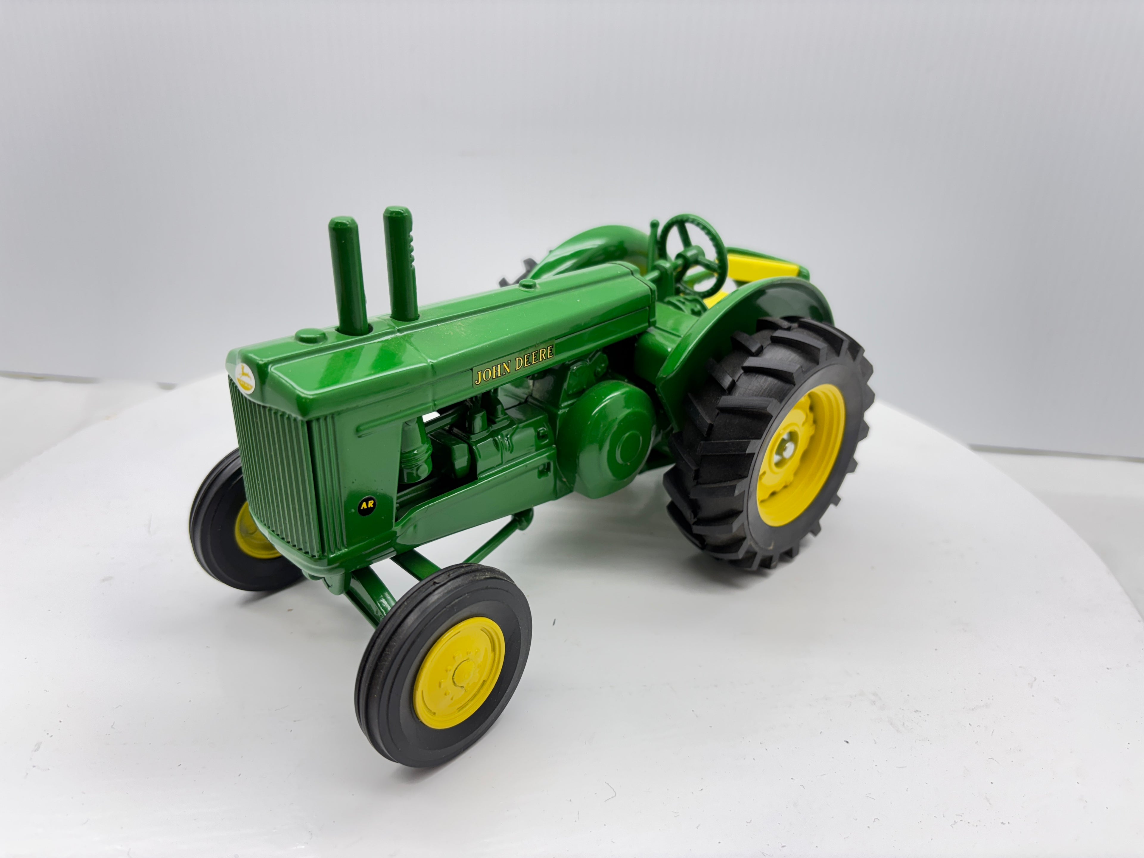 1/16 John Deere AR