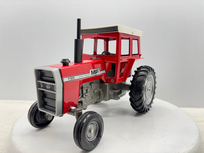 1/16 Massey-Fergusson 1105