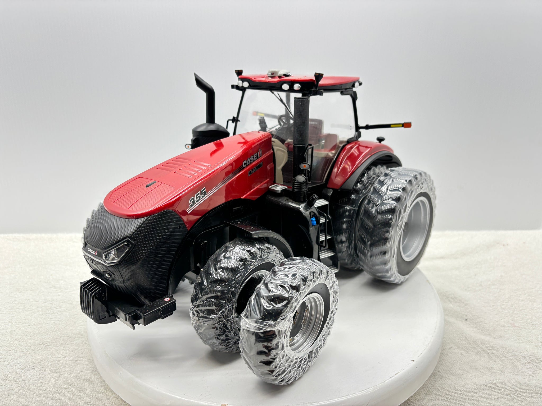 1/16 Case IH Magnum 355 Prestige