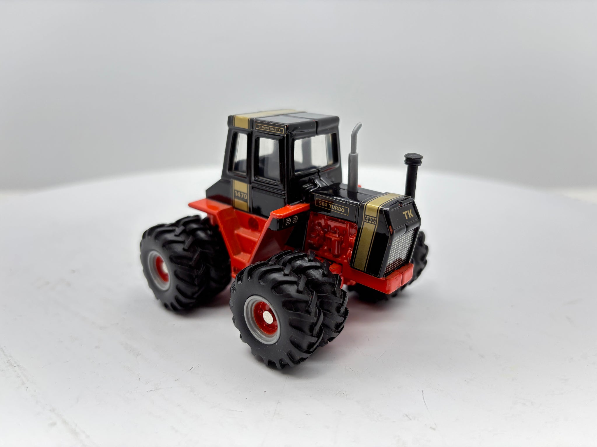 1/64 Case 1470 Black Knight