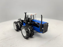 1/64 Ford Versatile 976