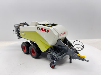 1/32  Claas Quadrant 3400 Roto Cut