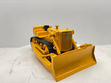 1/16 International TD-25 Crawler