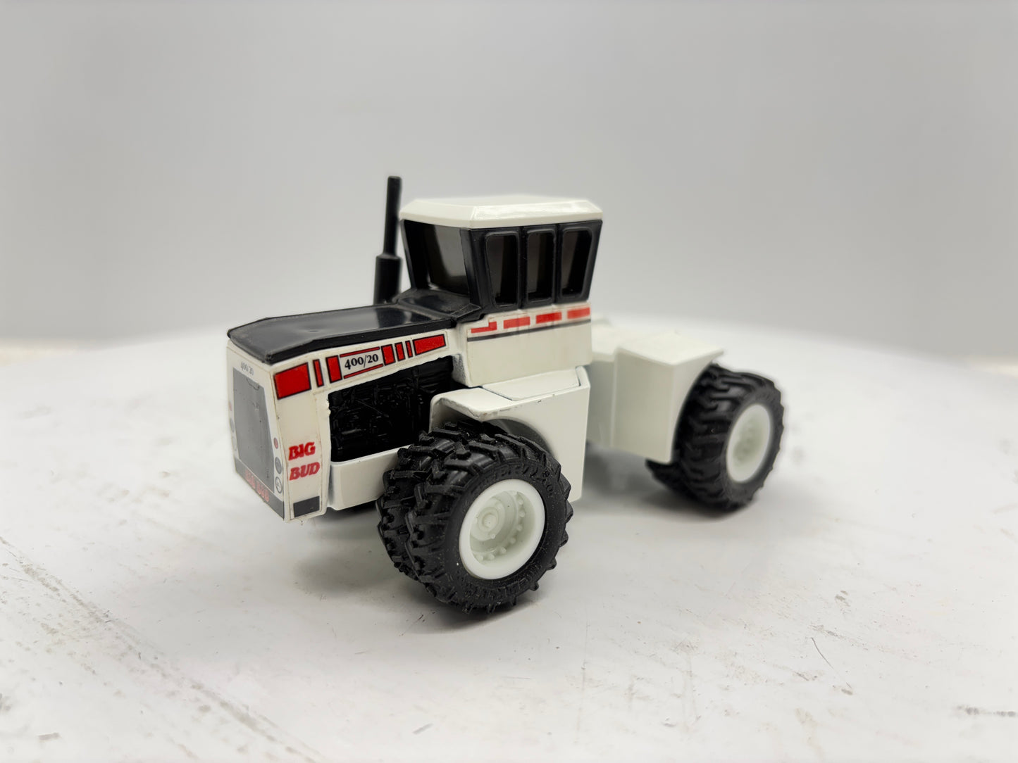 1/64 Big Bud 400-20 Home Hardware